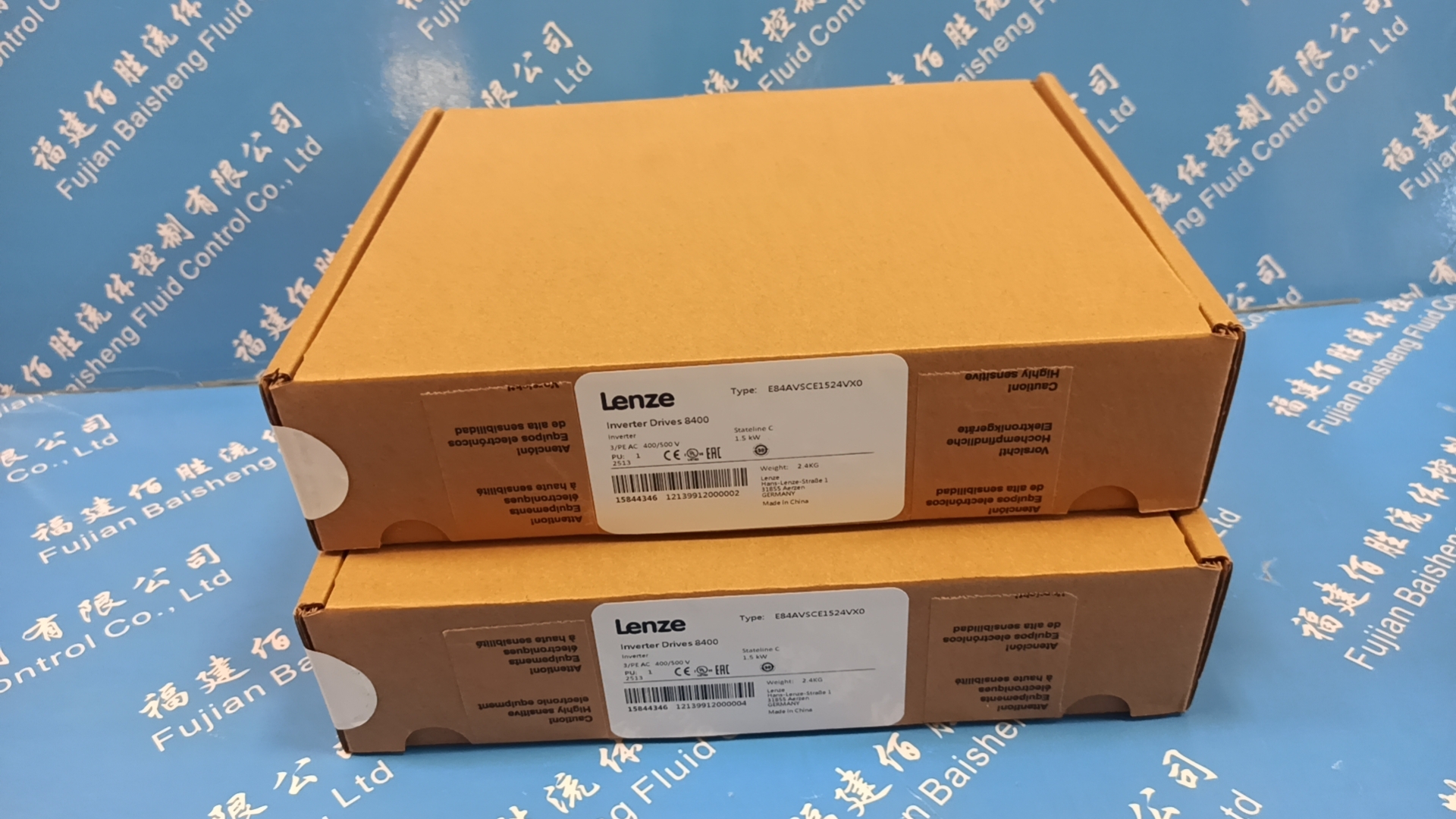 LENZE E84AVSCE1524VXO交流电机驱动器